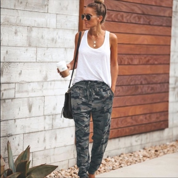 🎉HOST PIC🎉TODAY ONLY🎉NO OFFERS PLEASE💛 - Picture 4 of 6